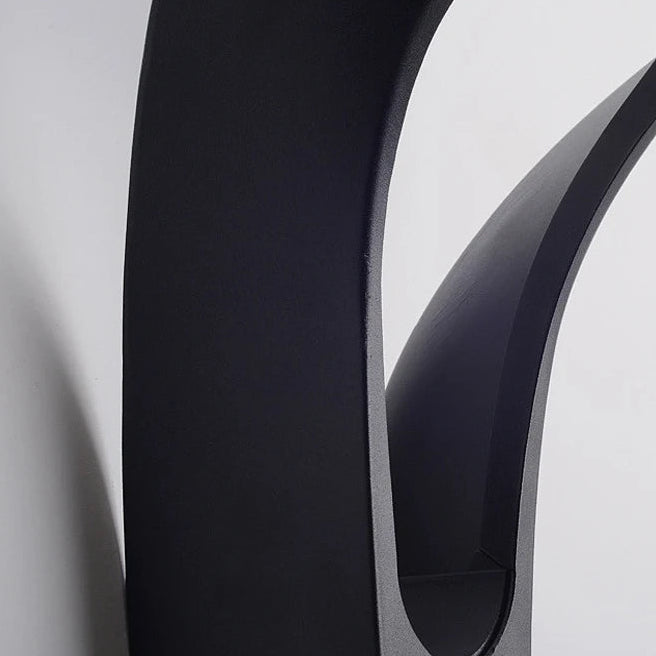 Atri Curved Led Outdoor Wall Light | Celestre