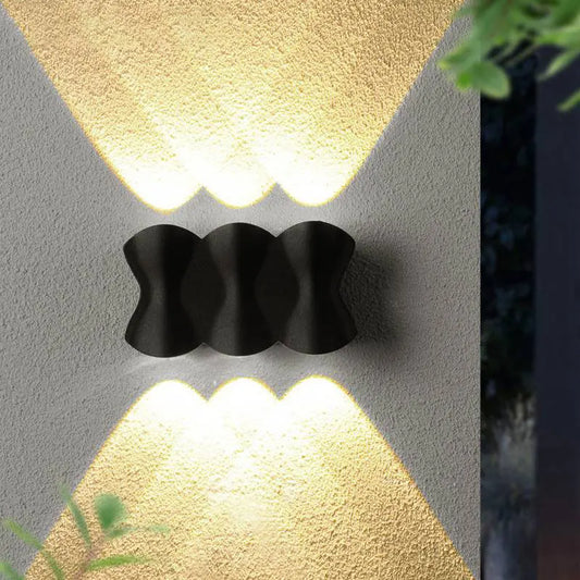 Tole Scalloped Outdoor Wall Light Black | Celestre