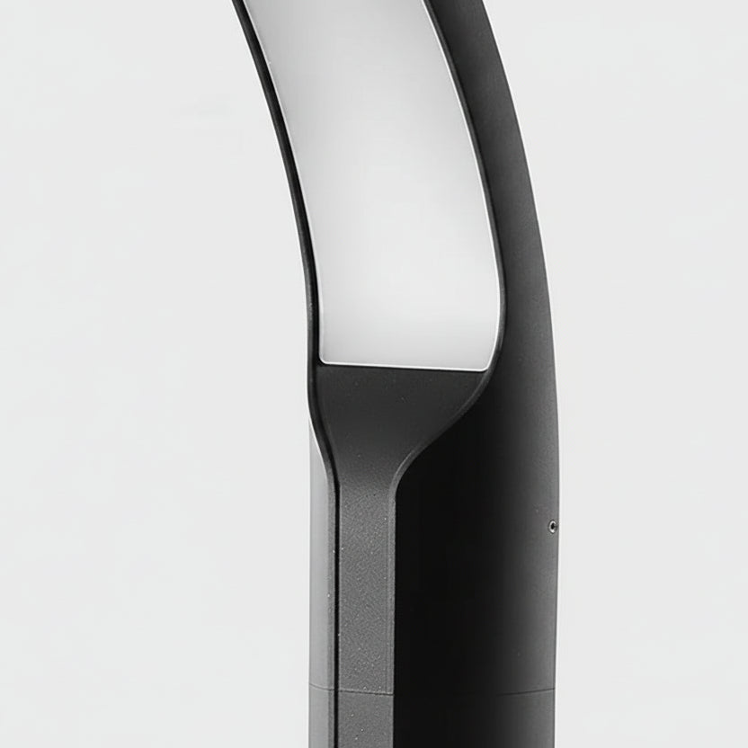 Cylo Arc Outdoor Bollard Light | Celestre