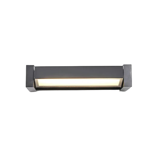 Erixa Adjustable Linear Outdoor Wall Light | Celestre