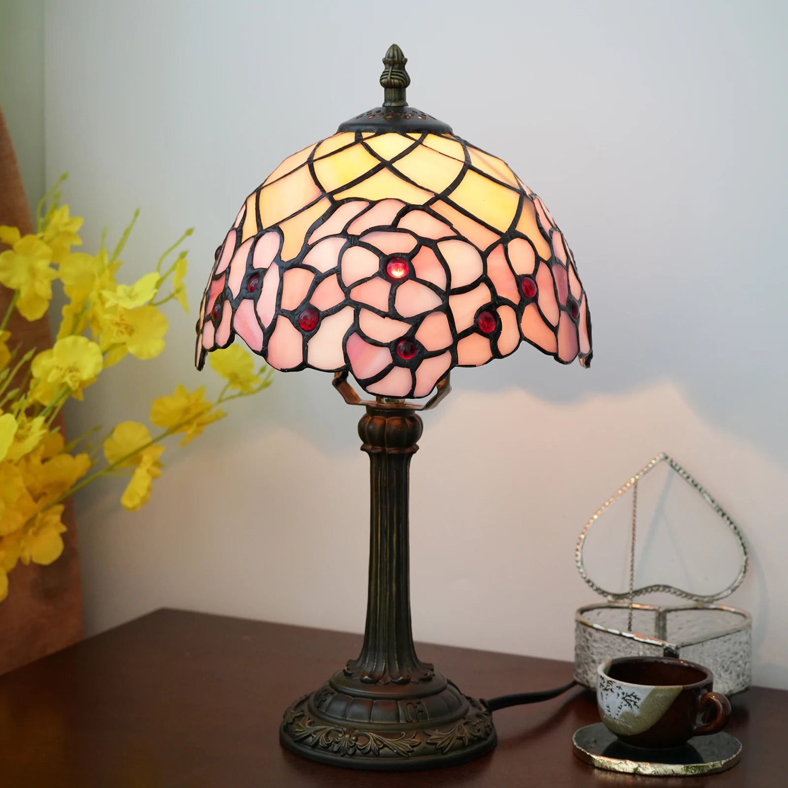 Lave Vintage Table Lamp Sakura | Celestre