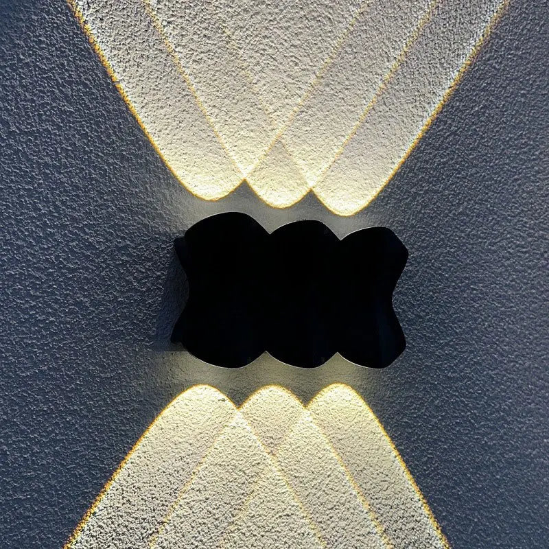 Tole Scalloped Outdoor Wall Light | Celestre