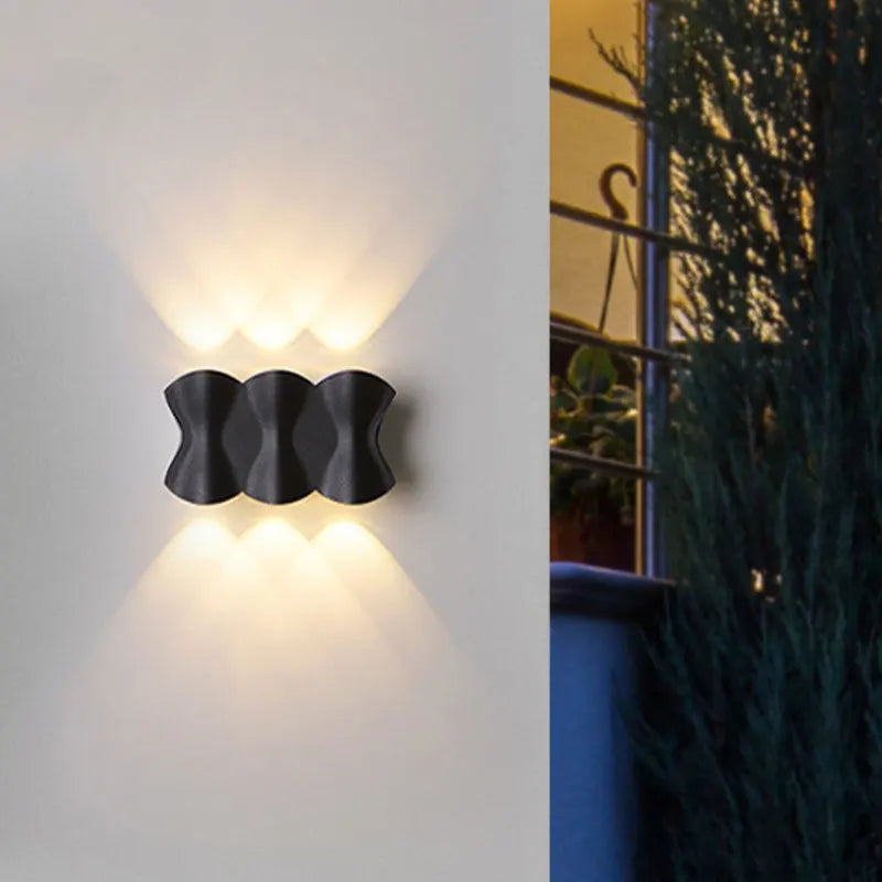 Tole Scalloped Outdoor Wall Light | Celestre