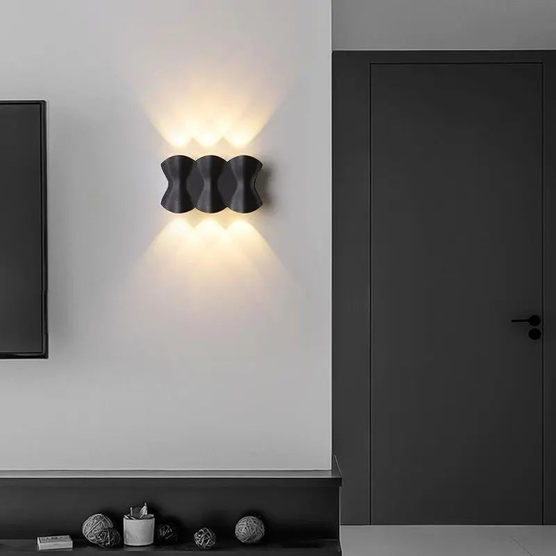 Tole Scalloped Outdoor Wall Light | Celestre