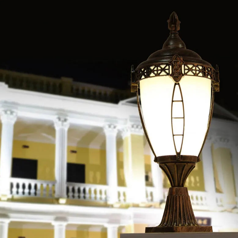Oiro Lantern Acorn Pillar Light | Celestre