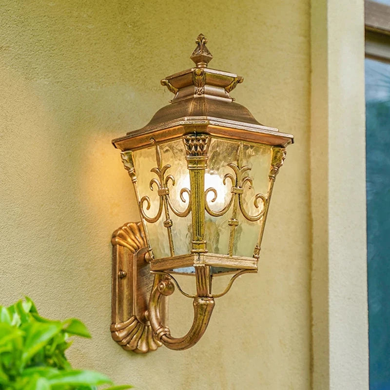 Auno Victorian Outdoor Wall Lantern Bronze | Celestre