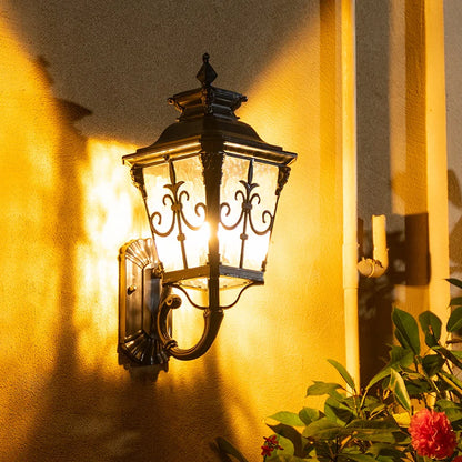Auno Victorian Outdoor Wall Lantern | Celestre