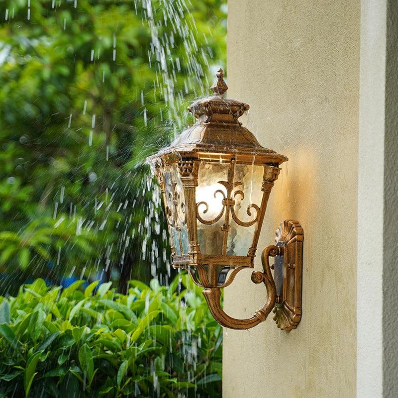 Auno Victorian Outdoor Wall Lantern | Celestre