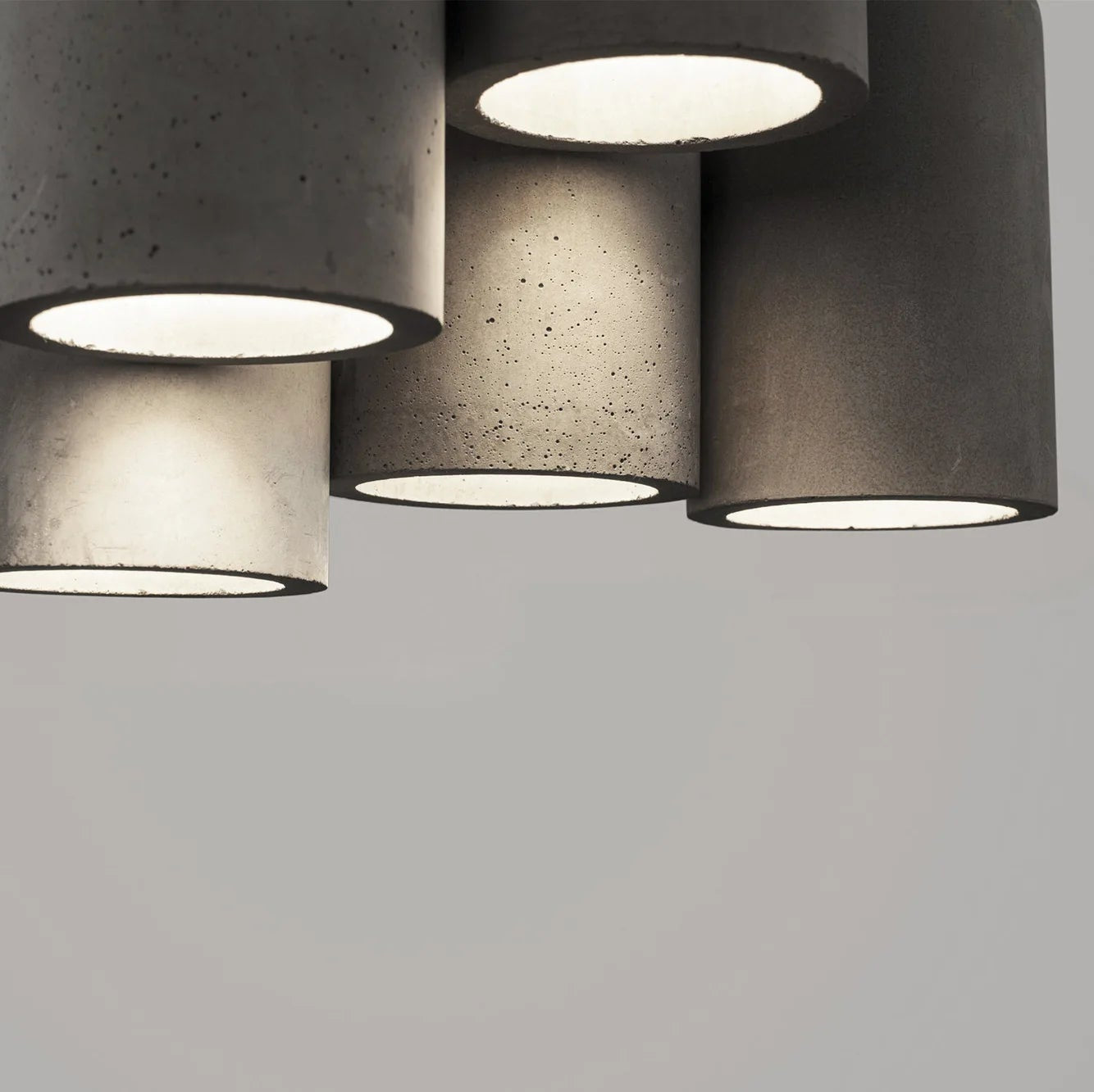 Bren Cylindrical Pendant Light | Celestre