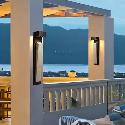 Yero Long Strip Outdoor Wall Light | Celestre