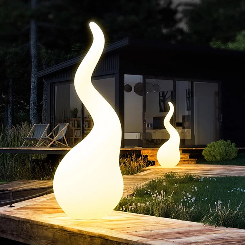 Daxi Outdoor Swirl Outdoor Floor Lamp | Celestre