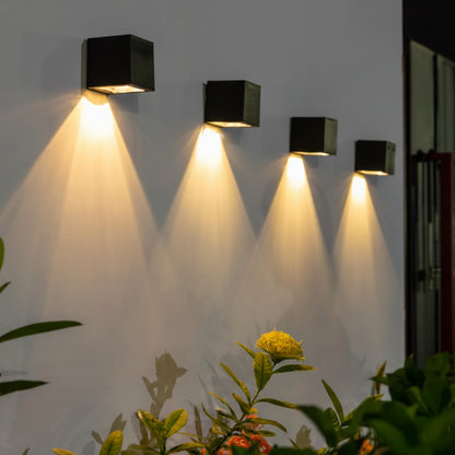 Eima Square Solar Outdoor Wall Light 4 Units | Celestre