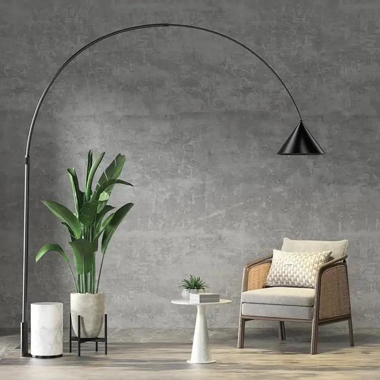 Fera Arched Plinth Floor Lamp H 240 cm | Celestre