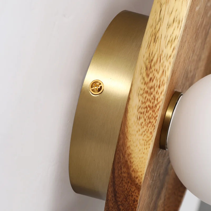Siro Oval Backplate Wall Light | Celestre