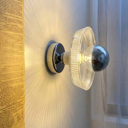 Eroa Bauhaus Round Ribbed Wall Light | Celestre