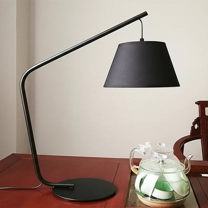 Aeva Nordic Arc Led Lamp | Celestre