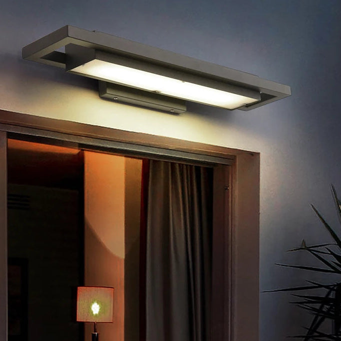 Iten Rectangular Outdoor Wall Light | Celestre