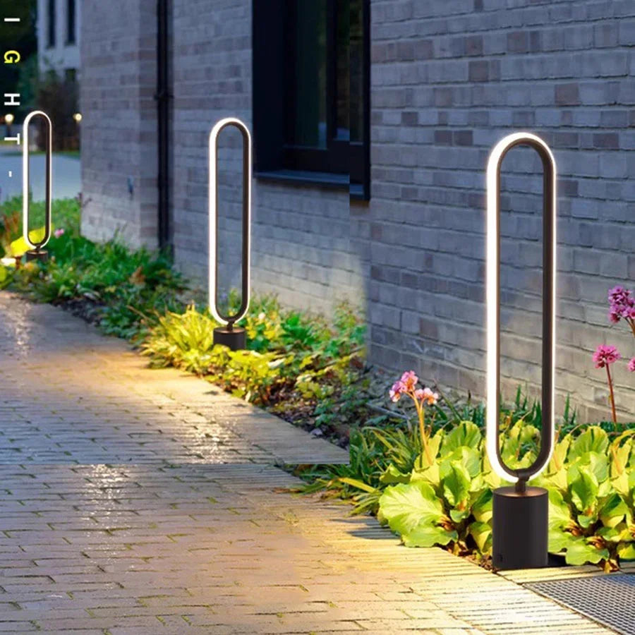 Rine Hoop Oval Bollard Light | Celestre