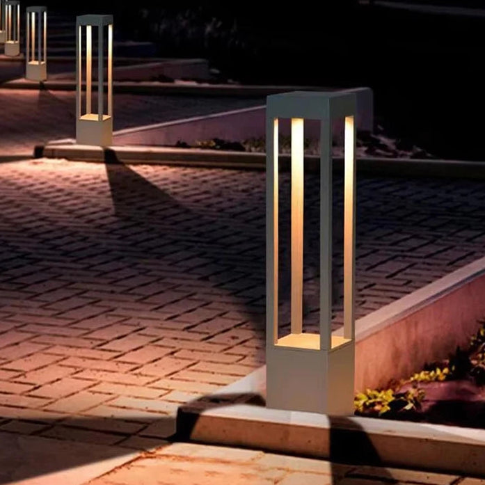 Buxe Open Frame Bollard Light H 60 cm | Celestre