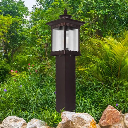 Nune Lantern Ribbed Bollard Light | Celestre