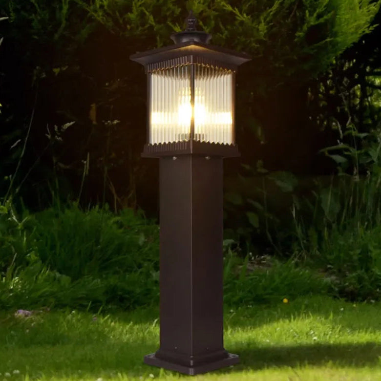 Nune Lantern Ribbed Bollard Light | Celestre