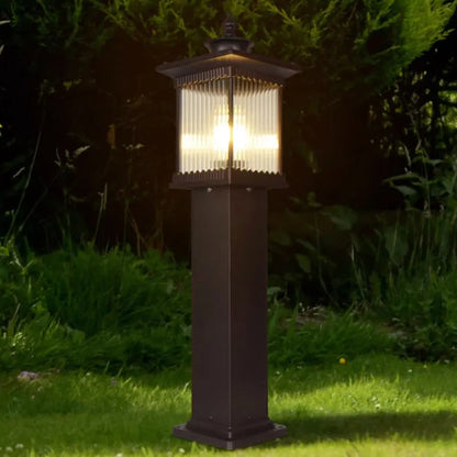 Nune Lantern Ribbed Bollard Light | Celestre