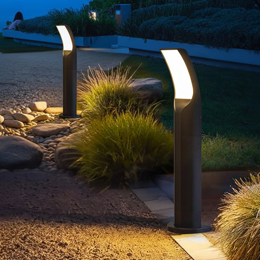 Cylo Arc Outdoor Bollard Light | Celestre