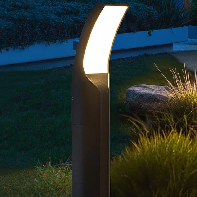 Cylo Arc Outdoor Bollard Light | Celestre