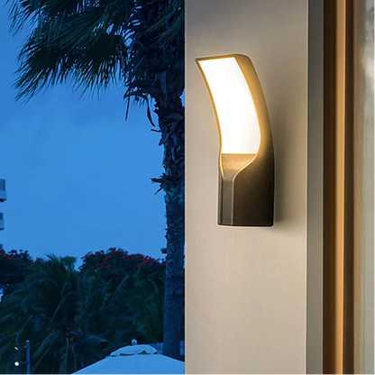 Hela Arc Outdoor Wall Light | Celestre