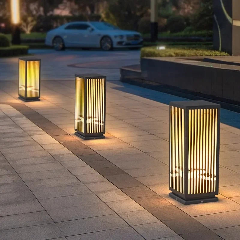 Tizi Rectangular Pedestal Bollard Light W 23 cm x H 36 cm | Celestre