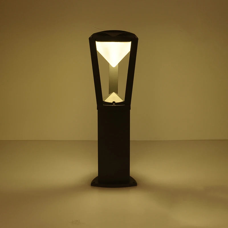 Geke V Frame Bollard Light Black | Celestre