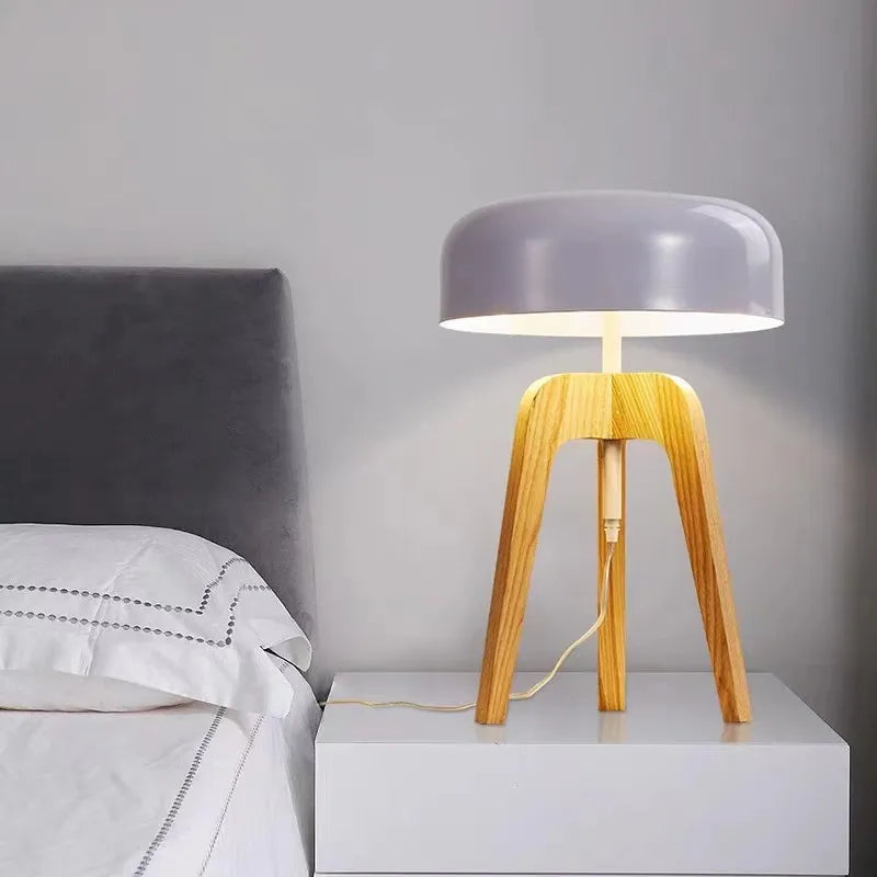 Lory Bell Tripod Table Lamp | Celestre
