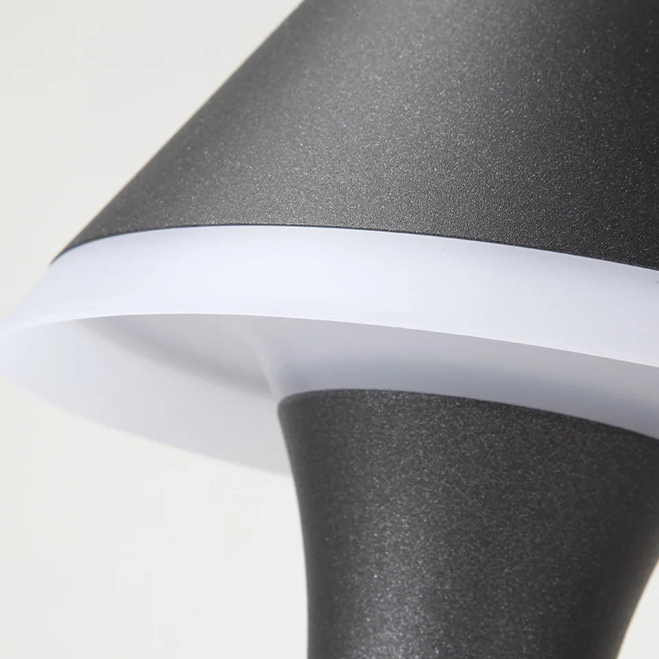 Davi Mushroom Pole Bollard Light | Celestre