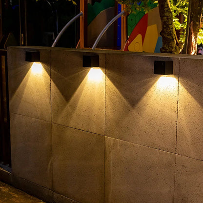 Eima Square Solar Outdoor Wall Light | Celestre