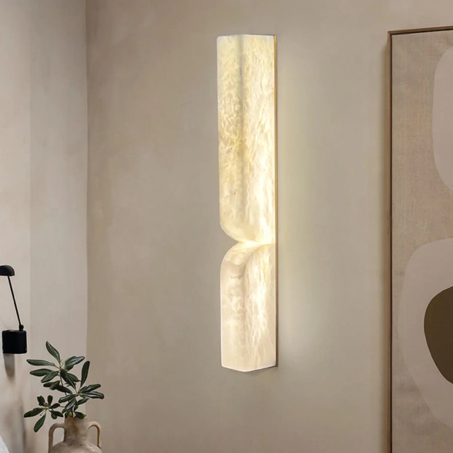 Merin Alabaster Sculptural Wall Light H 60 cm | Celestre