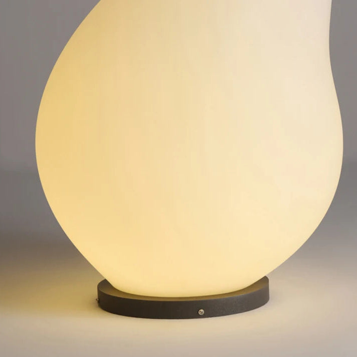 Daxi Outdoor Swirl Outdoor Floor Lamp | Celestre
