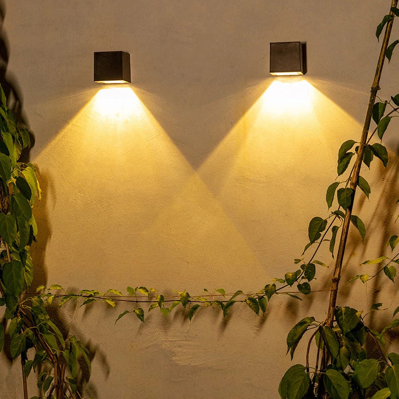 Eima Square Solar Outdoor Wall Light 2 Units | Celestre