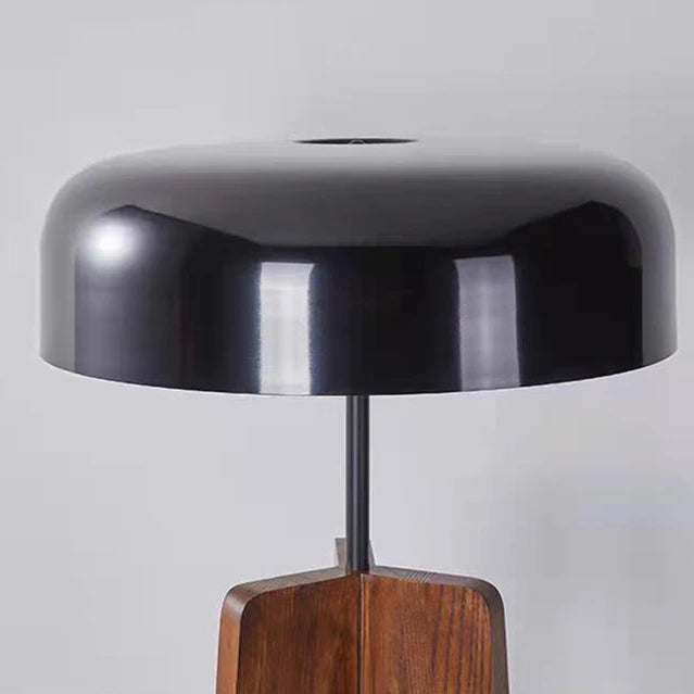 Lory Bell Tripod Table Lamp | Celestre