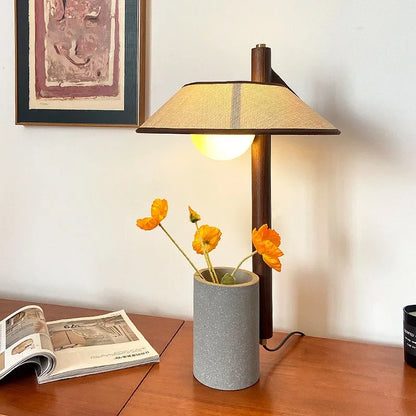 Vezo Nordic Drum Planter Table Lamp | Celestre