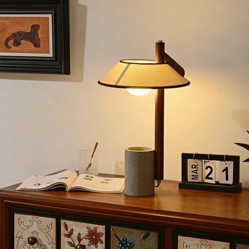 Vezo Nordic Drum Planter Table Lamp | Celestre