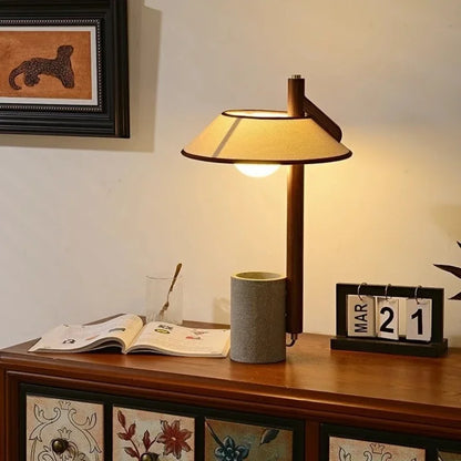 Vezo Nordic Drum Planter Table Lamp | Celestre