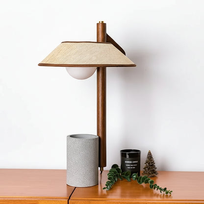 Vezo Nordic Drum Planter Table Lamp | Celestre