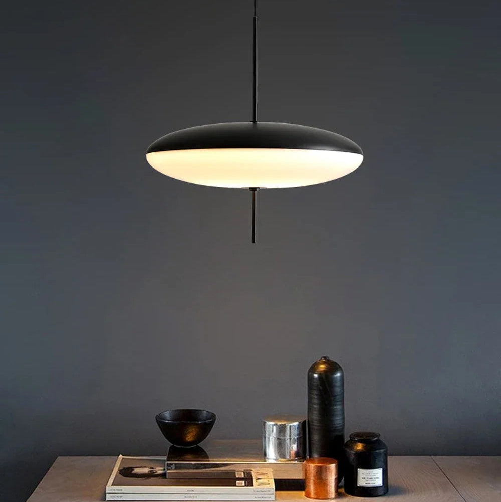 Beri Nordic Saucer Pendant Light Black-White 50 cm | Celestre