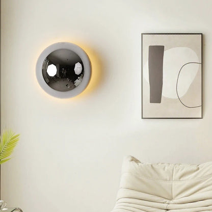Zelu Eclipse Back-lit Round Wall Light Silver D 16 cm | Celestre
