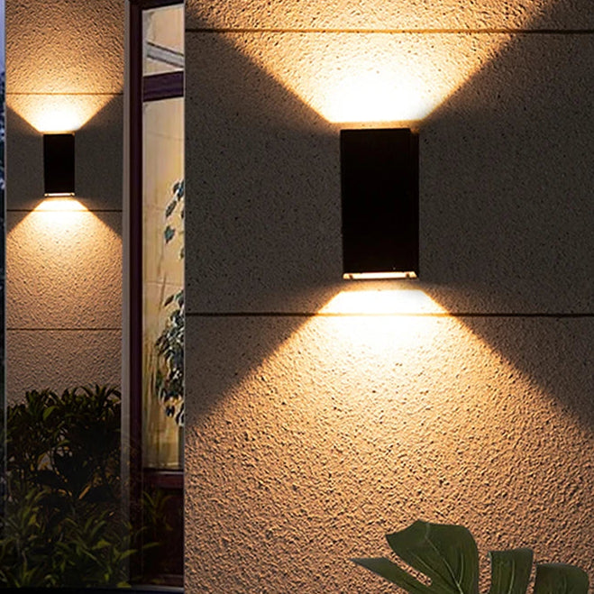 Teze Solar Outdoor Rectangular Wall Light | Celestre