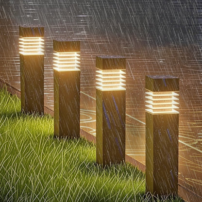 Lile Solar Louvered Bollard Light | Celestre