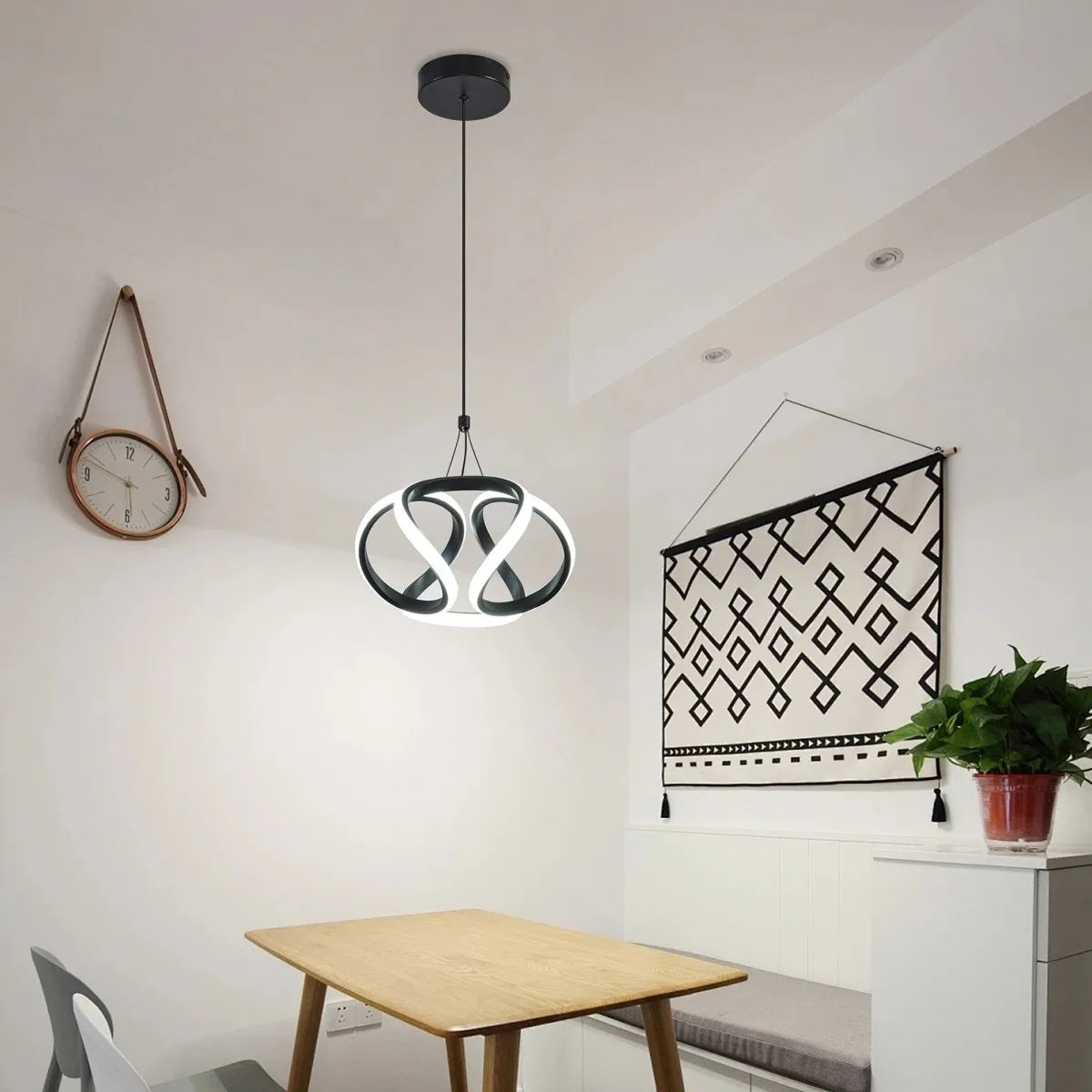 Sire Twisted Ribbon Pendant Light | Celestre