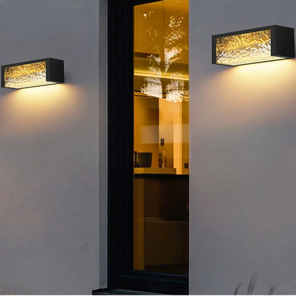 Dile Horizontal Ripple Exterior Wall Light | Celestre