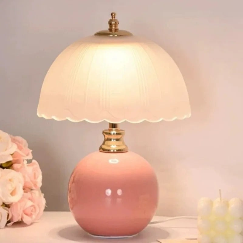 Limo Scalloped Table Lamp Pink | Celestre