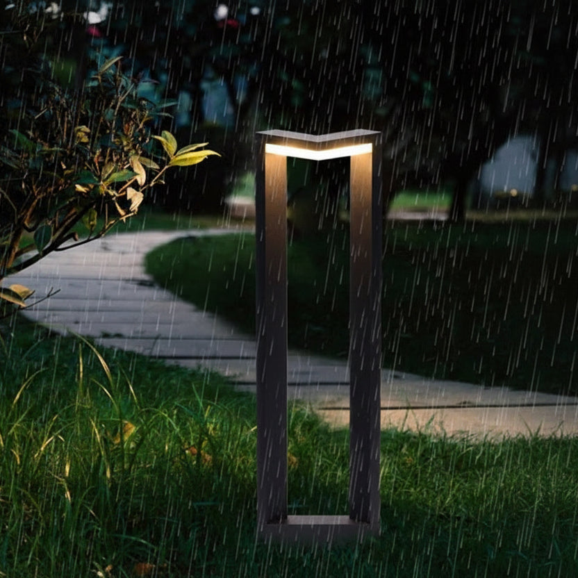 Teku Open Frame Bollard Light | Celestre